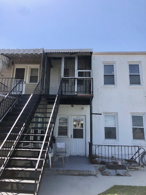 1027 Desoto Road - 2