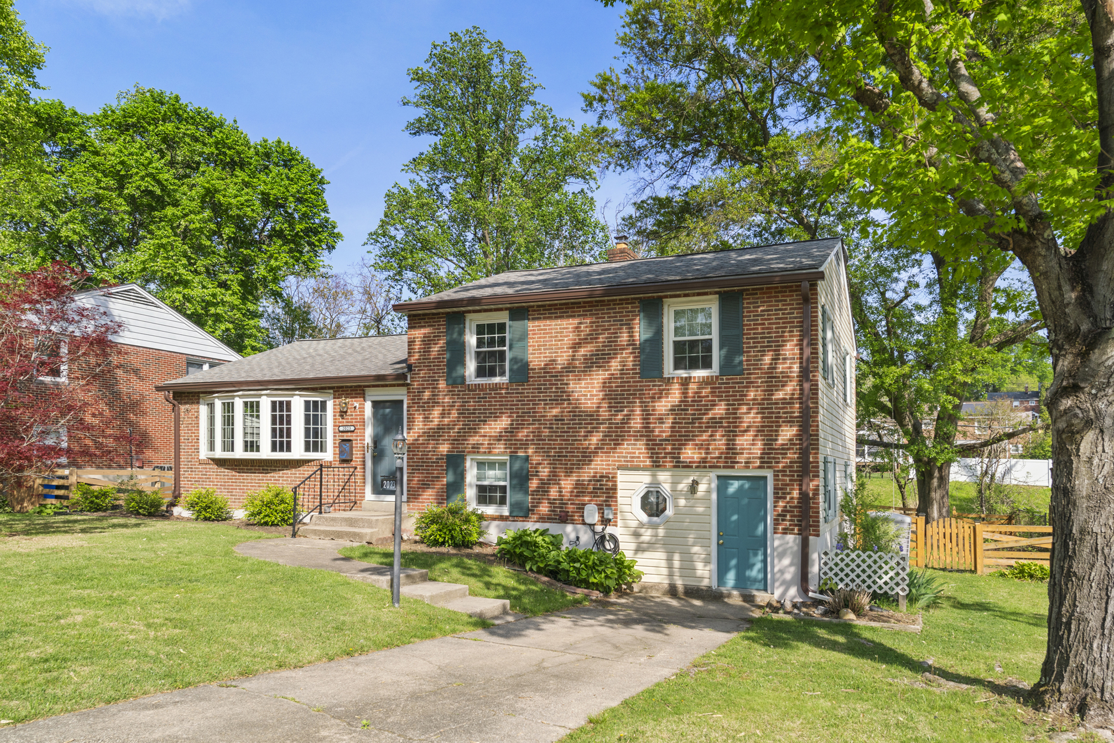 Property thumbnail image